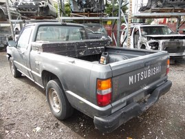 1991 MITSUBISHI PICK UP GRAY STD CAB 2.4L AT 2WD 183876